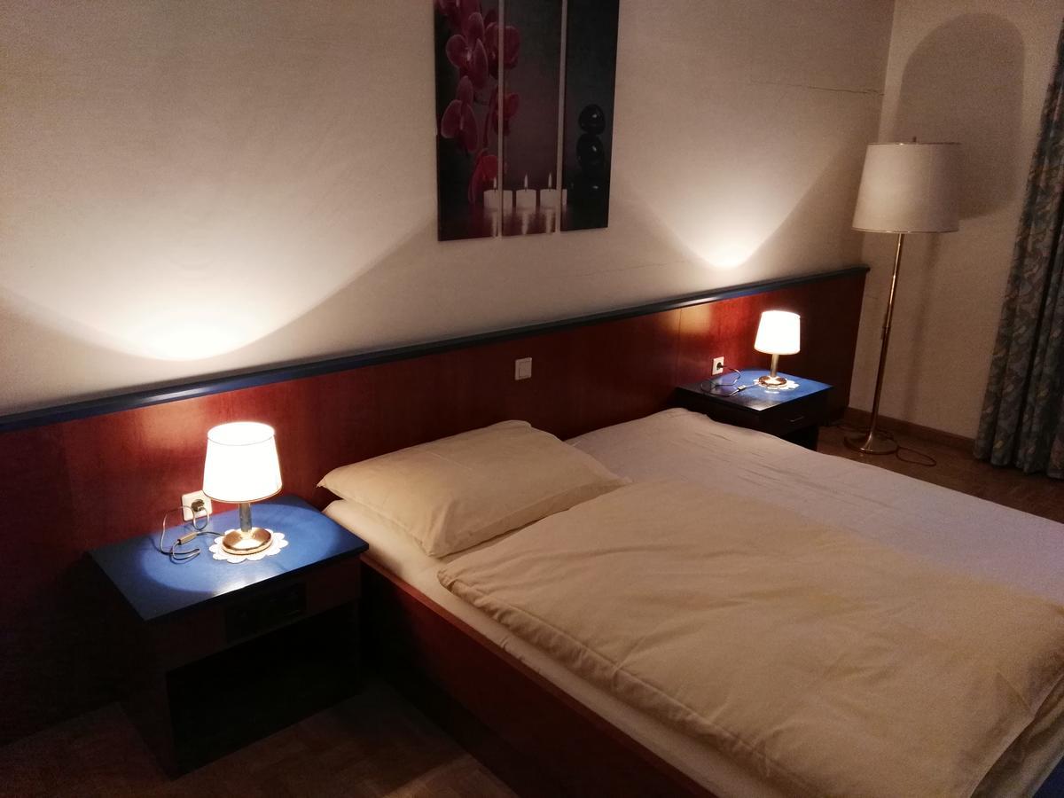 Hotel Seltenriegel Wies Buitenkant foto